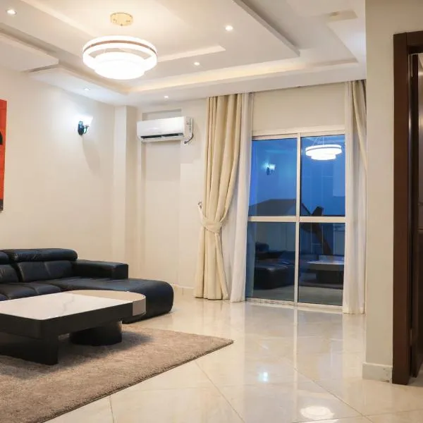 Empire Luxury Hotel, hotell i Yaoundé