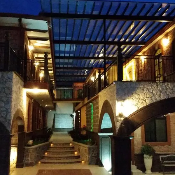 Hotel Villa Bernal، فندق في Vizarrón de Montes