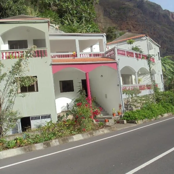 Damontanha, hotel in Ribeira Grande