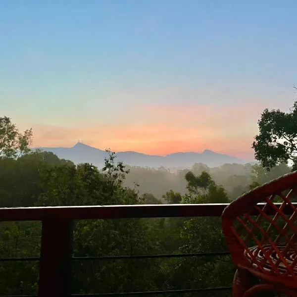 Heaven's Acres Lodge - Private one Bedroom Cabana, hotel di Matale