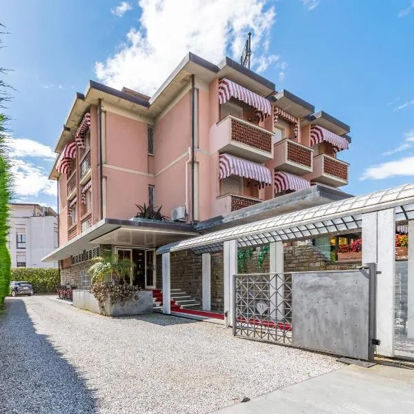 Hotel Matilde, khách sạn ở Marina di Massa