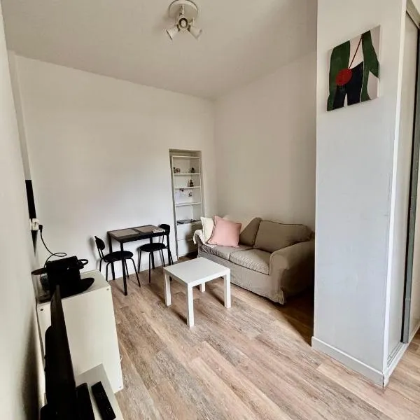 Les Capucins.Appartement élégant,Vue sur le jardin, hotel v destinaci Brest