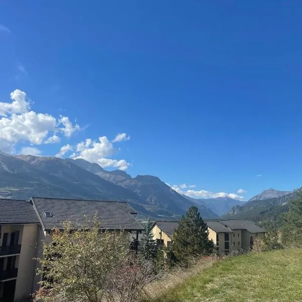 Appartement à la montagne pour 5 personnes, Barcelonnette, Ubaye, Alpes، فندق في بارسلونات
