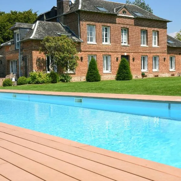 Gite & Chambre d'hotes ClosSaintJoseph - Jacuzzi, Sauna & Piscine ext chauffée, Hotel in Sainte-Marie-des-Champs