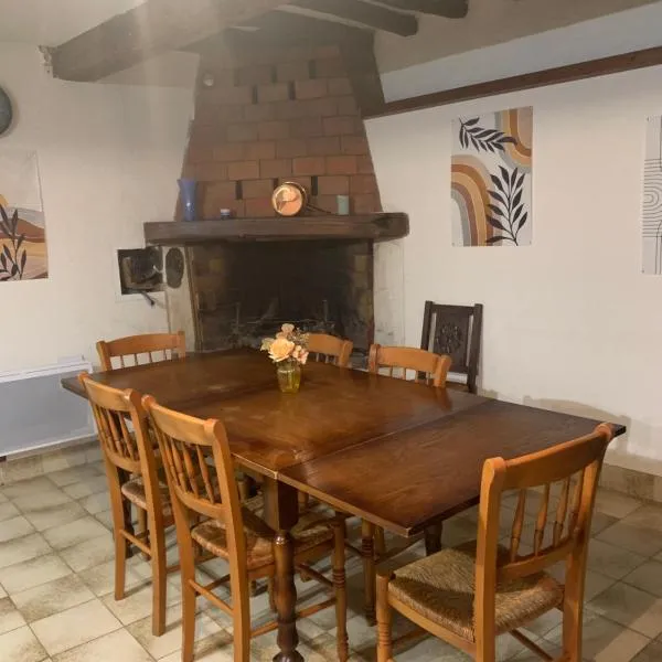 Maison de montagne 8 couchages, hotel i Aston