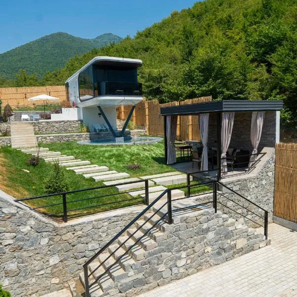 Zeyzid Glamping Sheki، فندق في شيكي
