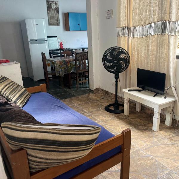 Casa a 50 mts da praia Martin de Sá em caraguatatuba