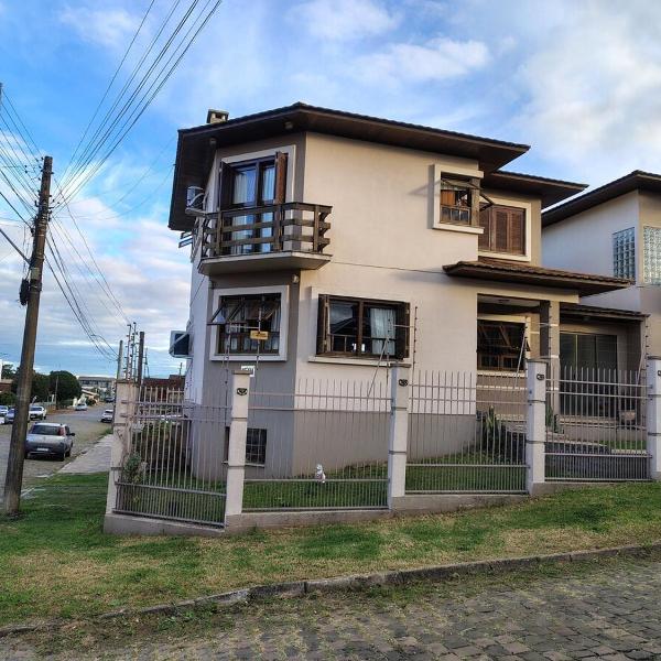 Casa ótima localização