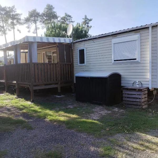 Camping Les dunes de contis, hotelli kohteessa Saint-Julien-en-Born