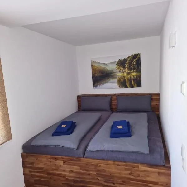 Großzügige Ferienwohnung in Stadtilm, WLAN, Küche und Bad, Hotel in Stadtilm