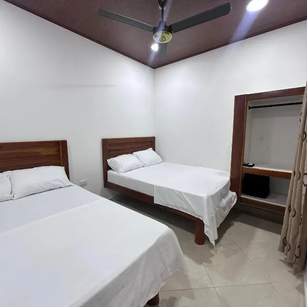 Apartahotel María Antonia, hotell i Doradal