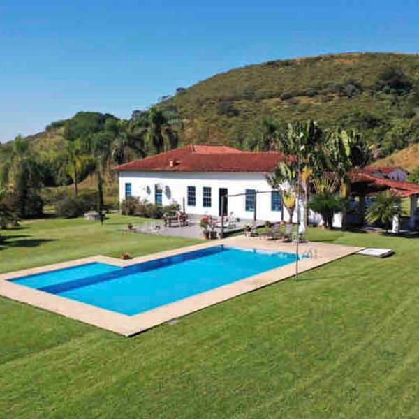 Fazenda Vale Paraíba, spacious house with pool