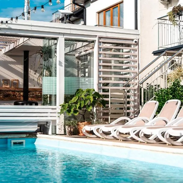 Orbisa Bis w cenie Basen podgrzewany Sauna Jacuzzi Rowery Parking Klimatyzacja Opcja śniadań, hotel en Łeba