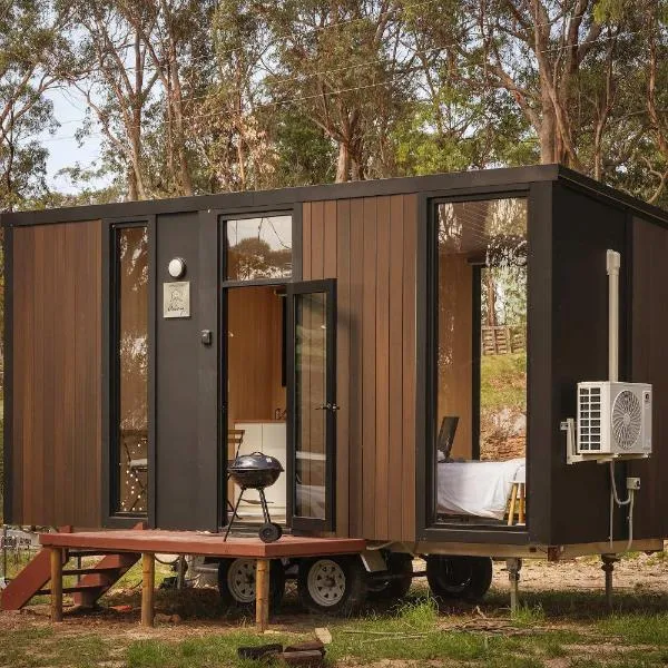 Maroota Greens SKY by Tiny Away, Hotel in Maroota