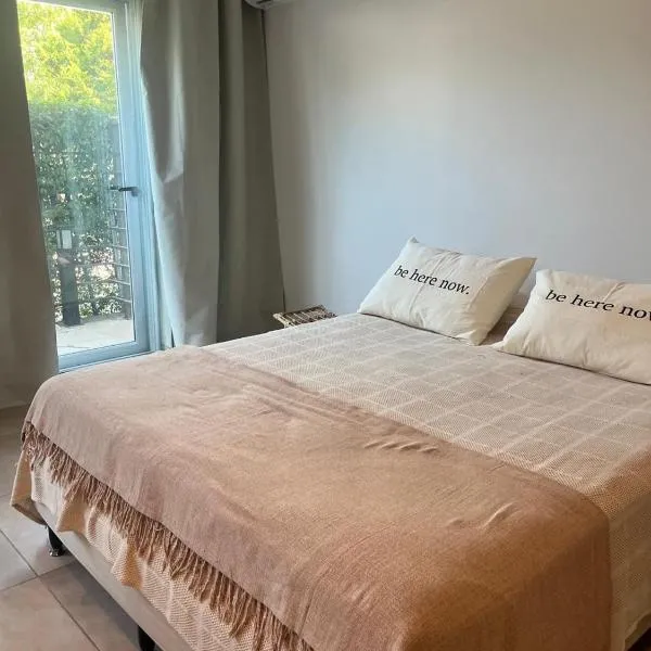 Aires Almafuerte, hotell i Saladillo