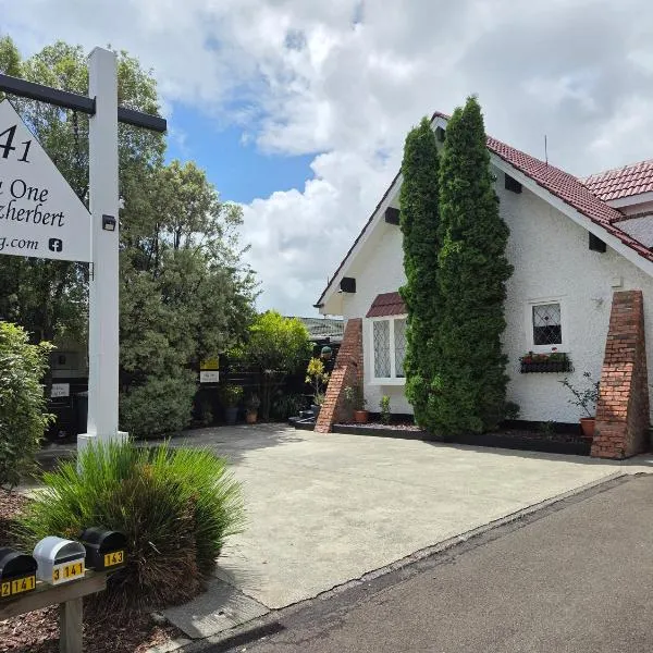 Villa One on Fitzherbert，北帕默斯頓的飯店