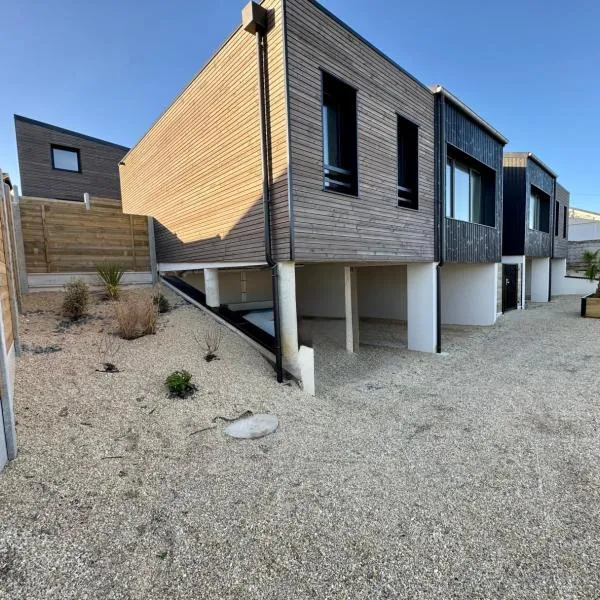 Lodges des Pontons - Cap Est - vue mer, hotel u gradu Saint-Côme-de-Fresné