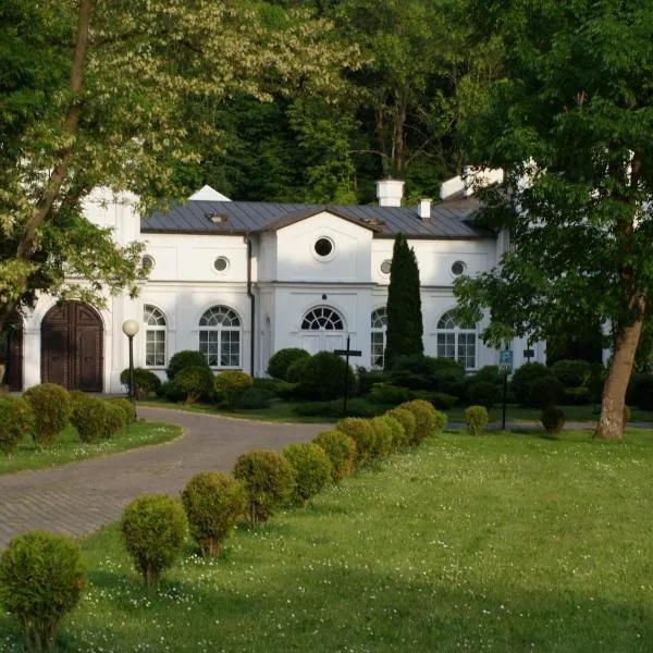 Roskosz Zespół Dworsko Parkowy, hotel di Leśna Podlaska