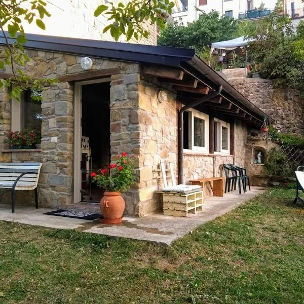 Casa Gra - Stunning Stonehouse With Garden, hotel in Toano
