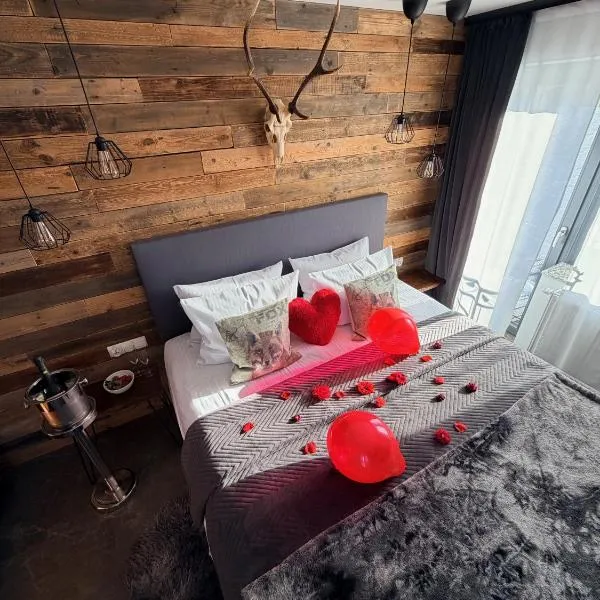 Framptons Luxury Apartments - Dla dorosłych i dzieci 12 plus - Adults and children 12 plus, hotel din Murzasichle