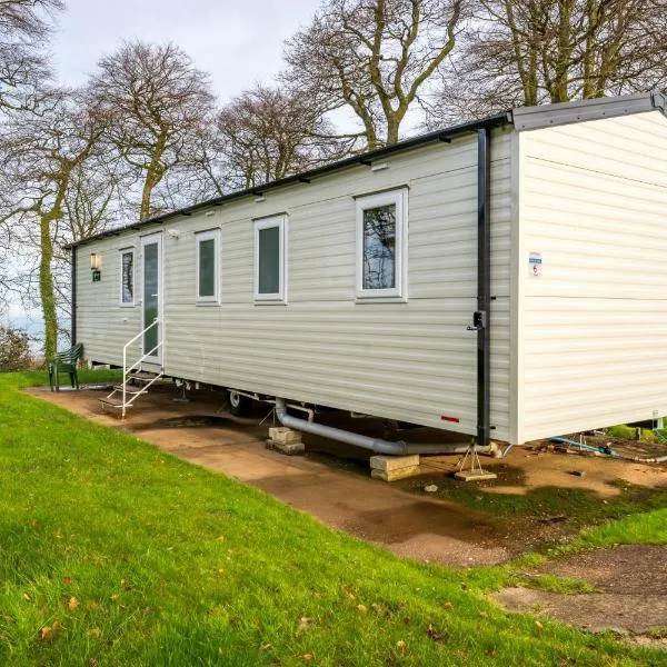 5 & 6 Manor Park - 3 Bedroom - Sea views nearby, hotel v destinácii Bucks Mills