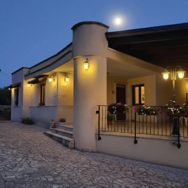 Villa Colline Fiorite, hotel in Putignano