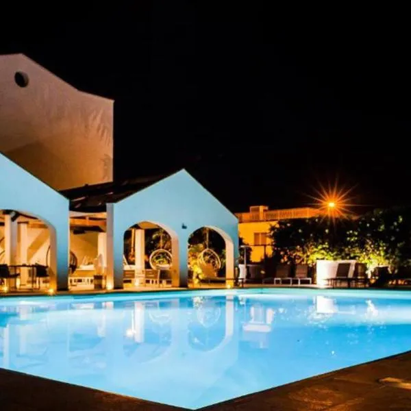 River Side & Swimming pool, hotelli Udawalawessä