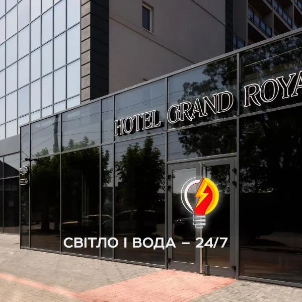Grand Royal, khách sạn ở Chernivtsi