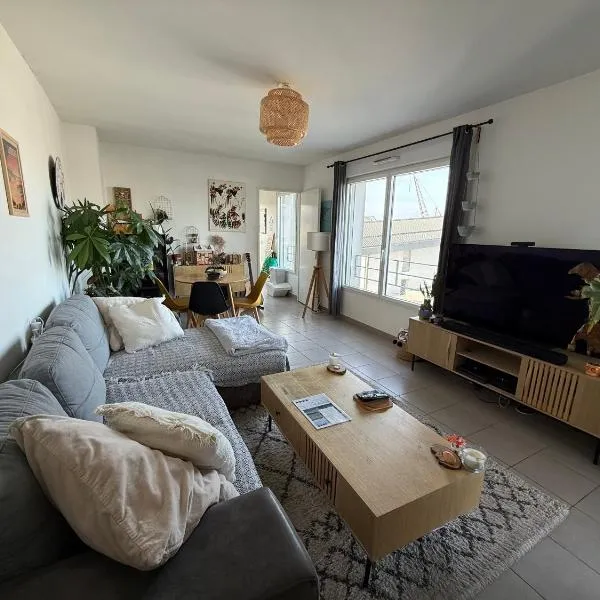 Cité du Vin 2 bedroom apartment - parking space, hotel em Bordeaux