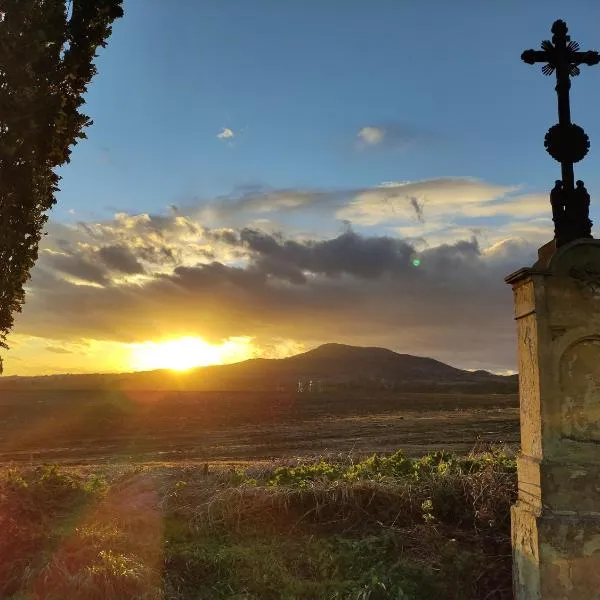 Underhillhouse, hotel em Liběšice