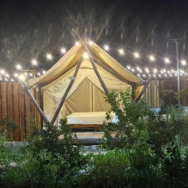 Cay Sao Beach Glamping – hotel w Duong Dong