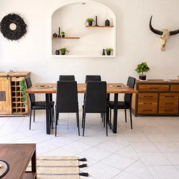 Bali Suite Fréjus - T3 climatisé - Jardin - Piscine résidentielle - Parking, отель в Фрежюсе
