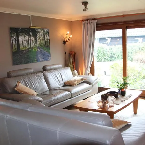 Veluwe Park Reewold Chalet Infinity, hotel a Putten