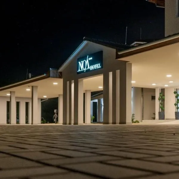 Airport Budapest Noa Panzió Noa Hotel, מלון בוצש