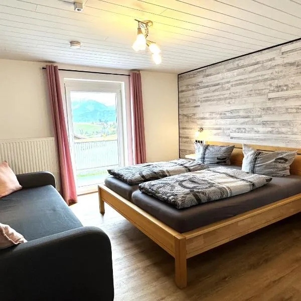 FeWo Beim Huber, готель у місті Гопферау