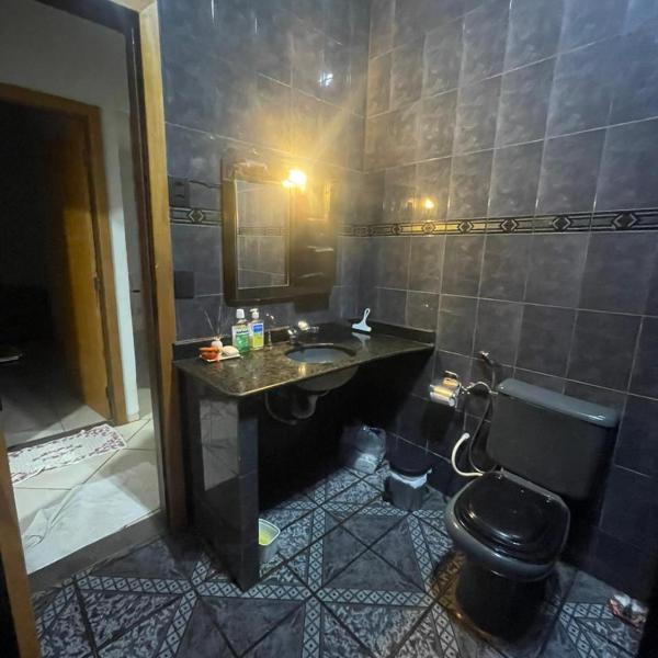 Quarto bem localizado - Foto 4