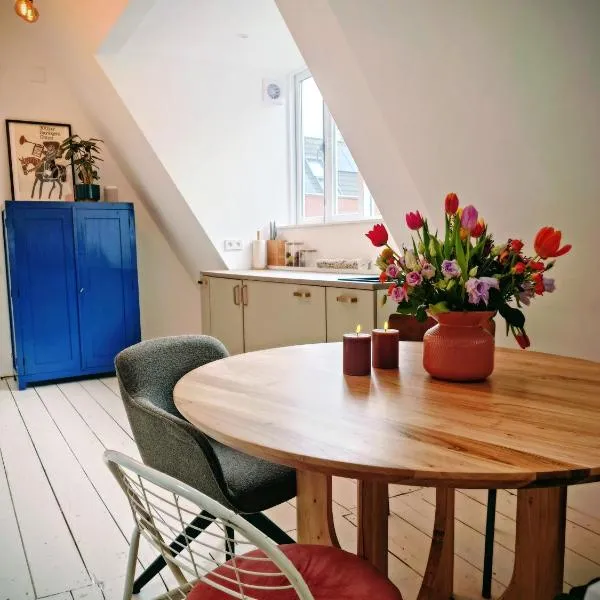 Viesnīca B&B Chez Nini - Luxury City Loft --PARKING AVAILABLE-- Groningenā