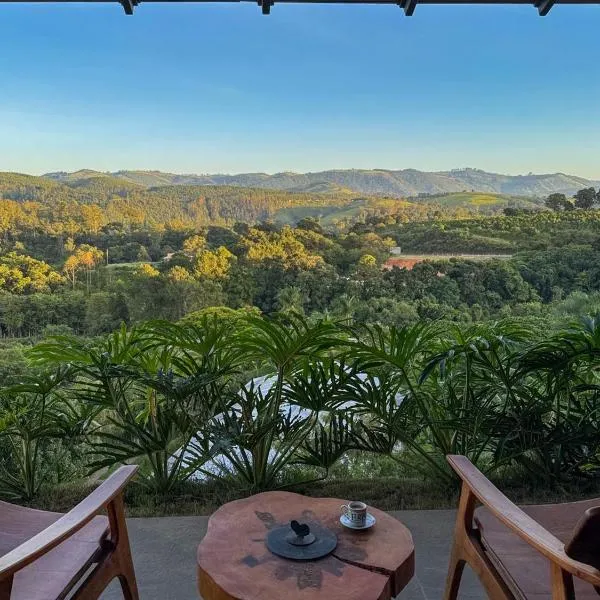 Chalés W, Hotel in Jacutinga