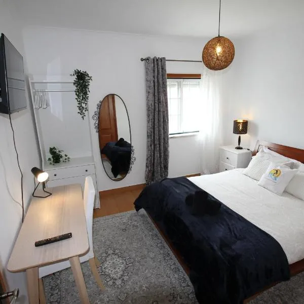 Peniche Surf Lodge 2, hotel a Peniche
