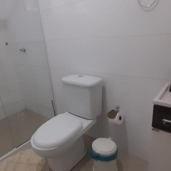 Apto centro, wifi, climatizado, faz tudo a pé - Foto 3