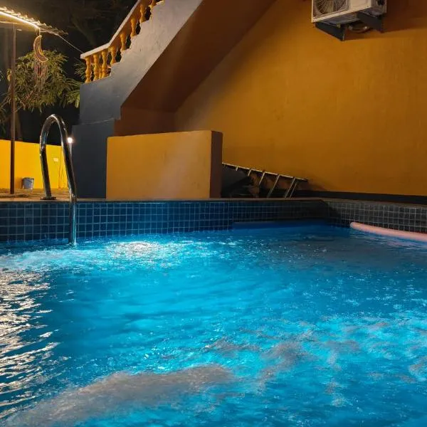 The Lazy Turtle, хотел в Морджим