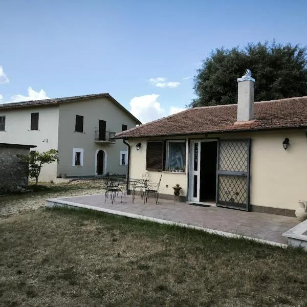 Country house in Sabina、Montasolaのホテル