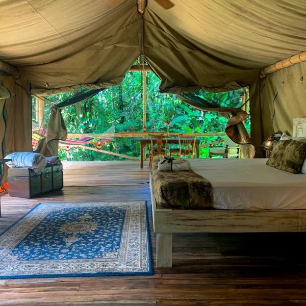 Colina Secreta - Glamping and Villas, hotel u gradu Puerto Vijeho