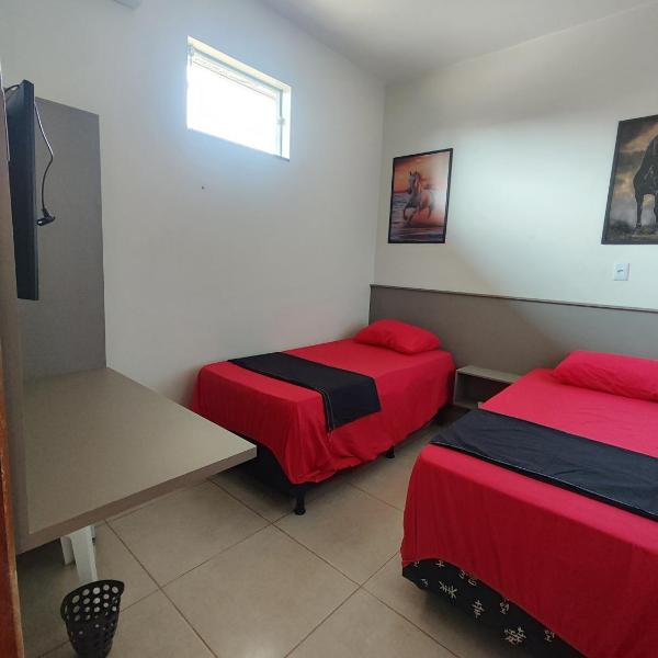 Quarto Duplo Comercial - Queen's Hotel - Foto 2