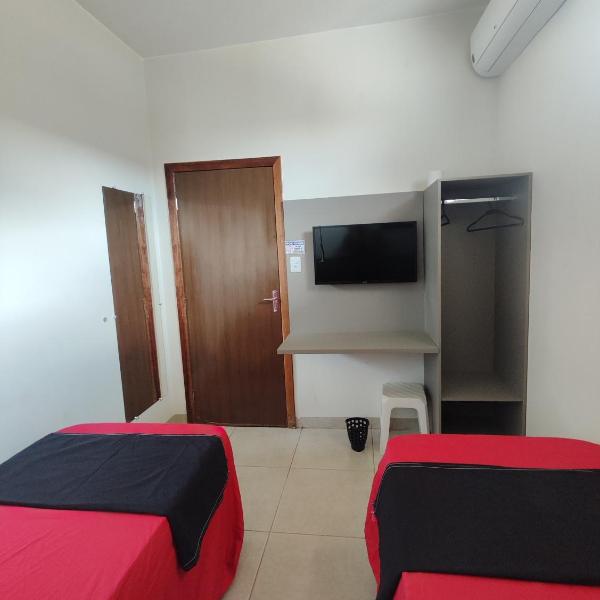 Quarto Duplo Comercial - Queen's Hotel - Foto 5