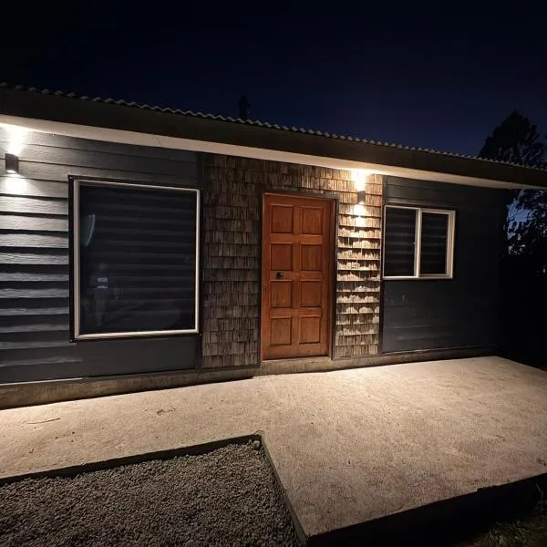 Cabañas Paz del Bosque, hotel i Llanquihue