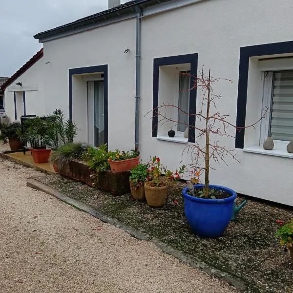 studio Lise Marion, calme,climatisé, parking privé, hotel em Longeault