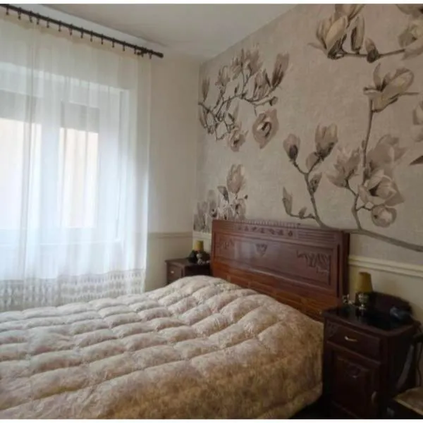 AL78 guesthouse, hotelli kohteessa Biella