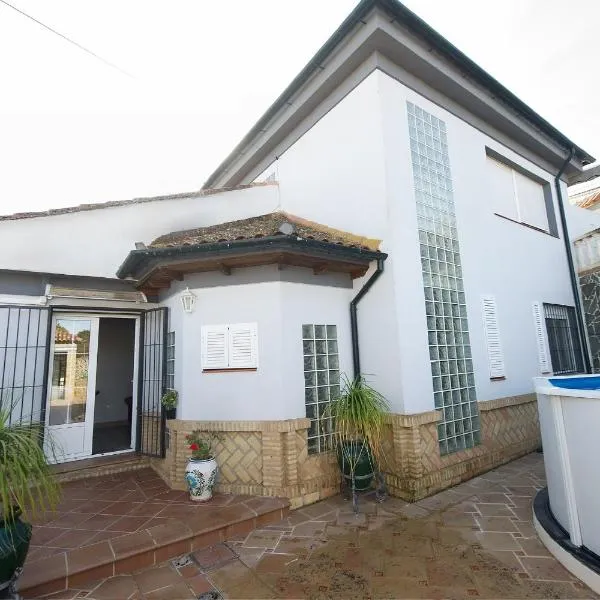 Apartamentos turísticos ilusiones, hotel en Cazalla de la Sierra