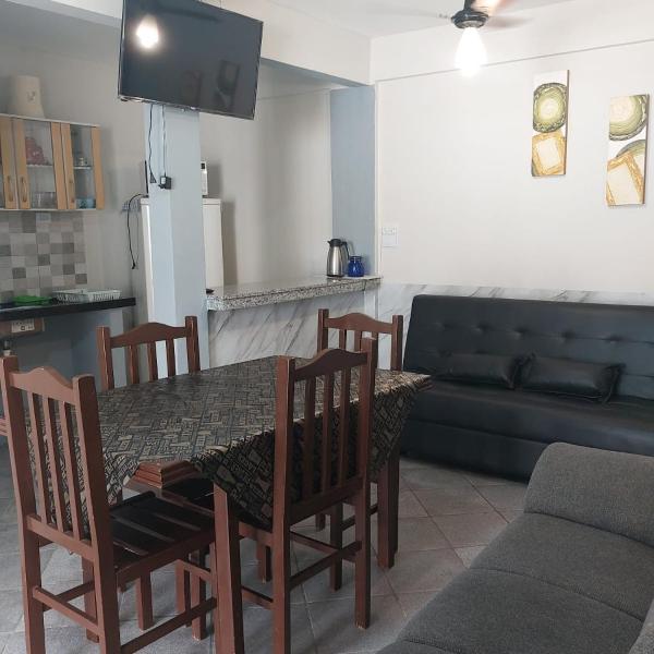 Casa para 6 pessoas em Bombinhas-SC - Temporada - Foto 2